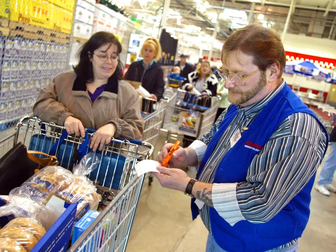 Join the Costco Team: Exciting Opportunities for Production Workers in Ohio!